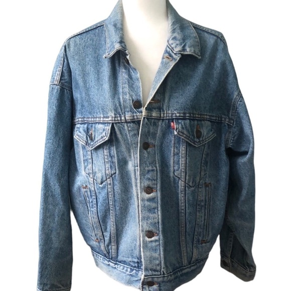 Levis Vintage 90s USA Made Medium Wash Denim Trucker Jacket Size Large